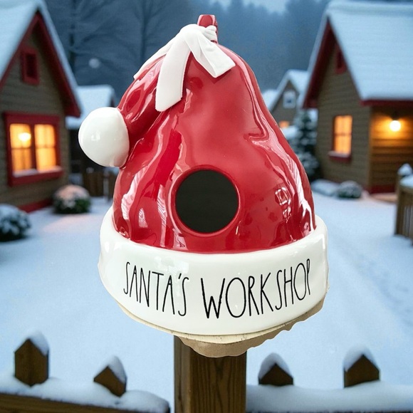 Santa’s Workshop Hat Birdhouse - Picture 1 of 5